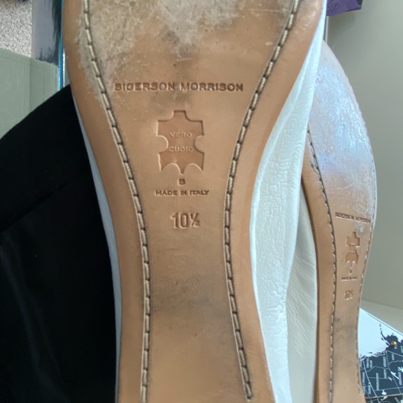 Sigerson Morrison Ikat White & Gold Leather Ballet Flats - Picture 8 of 9